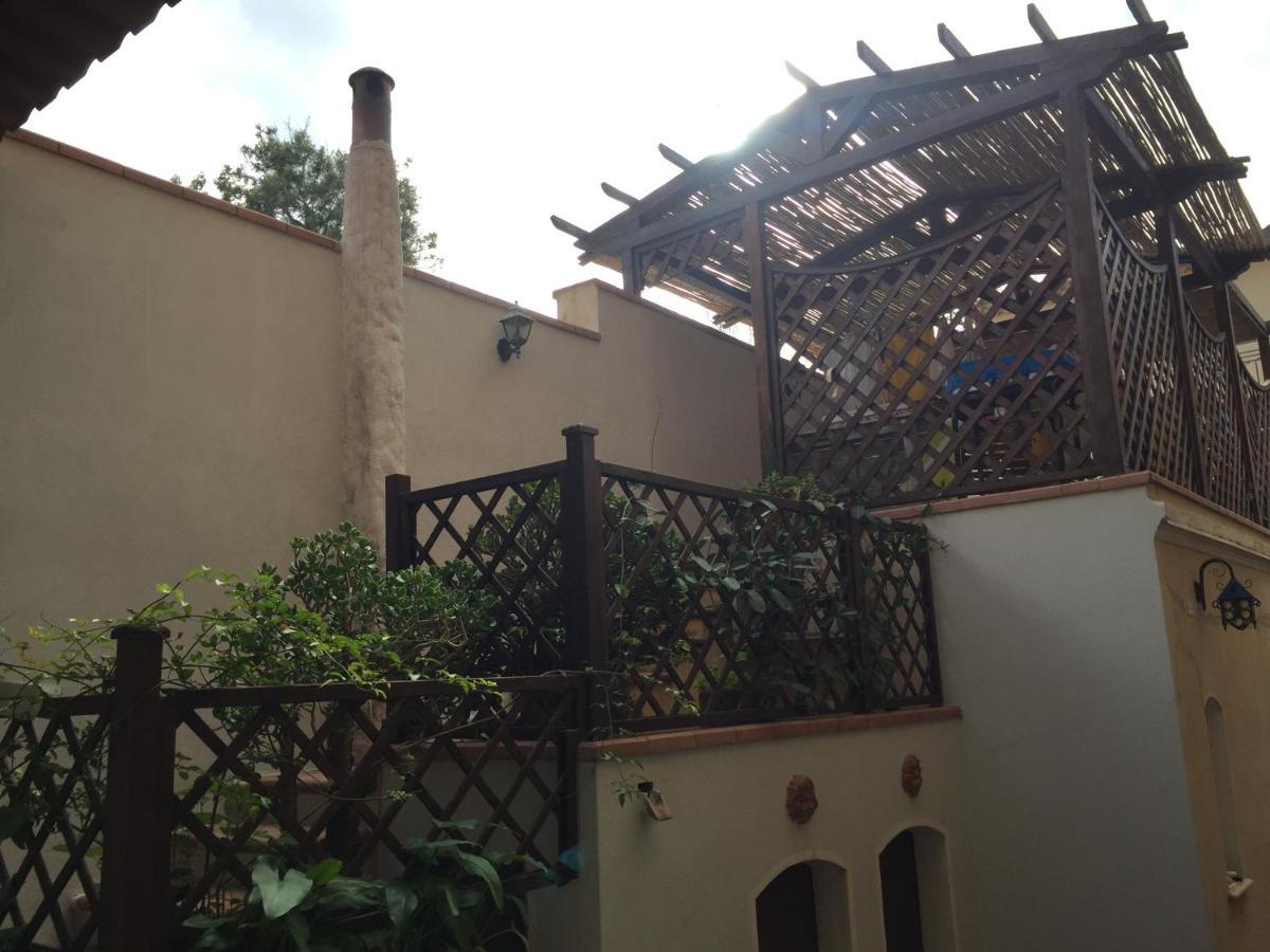 Villa Serra B&B Iun E6769 Oristano Kültér fotó